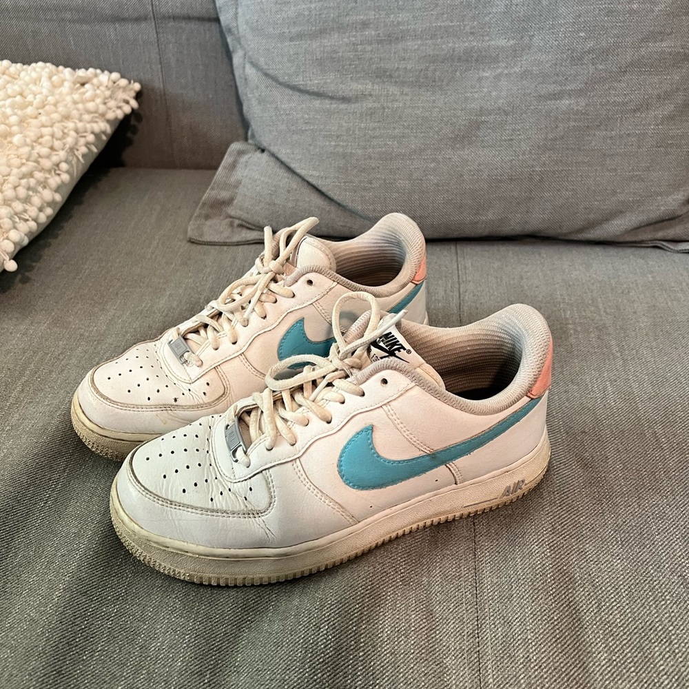 Nike Air Forces!!